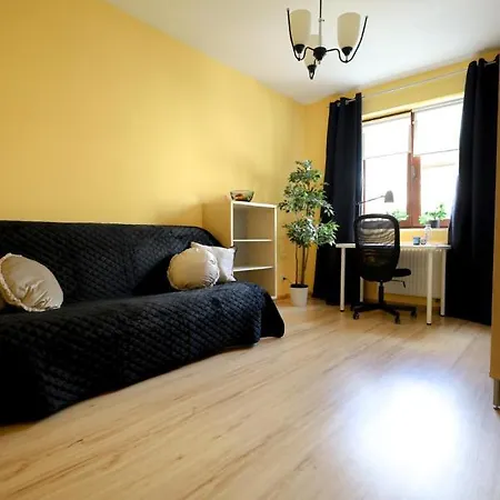 Bh Properties, Przy Parku